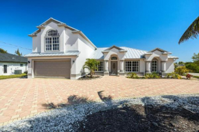 Surfing on Surfside - Sleeps 12, Heated Pool & Jacuzzi